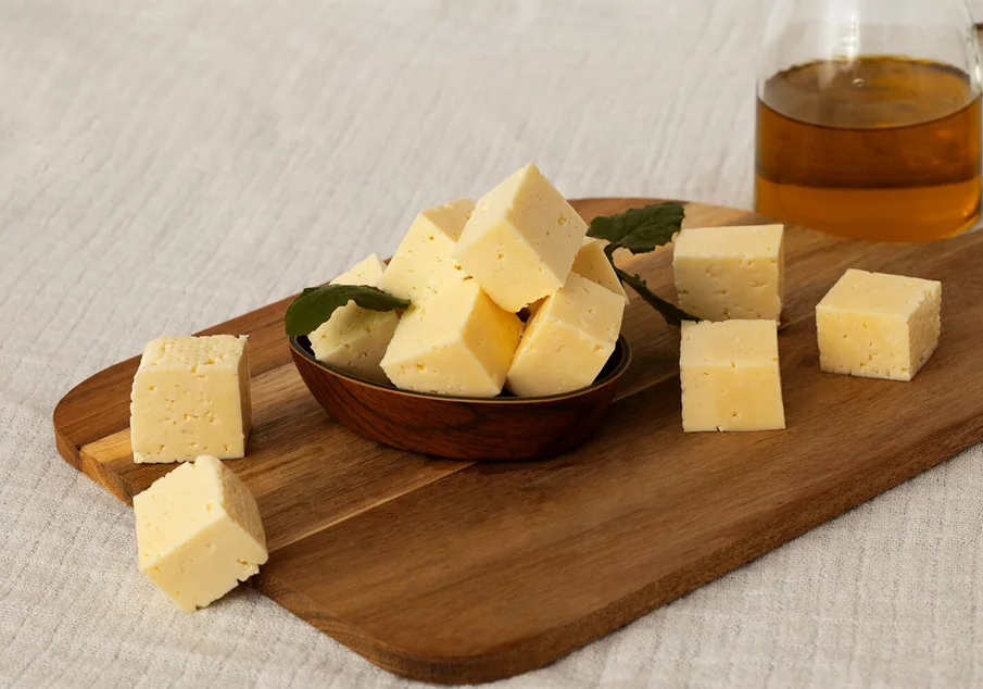 Cheese supplier per container